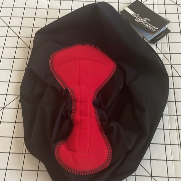 Shebeest tri collection shorts, size 1x - Picture 8 of 11